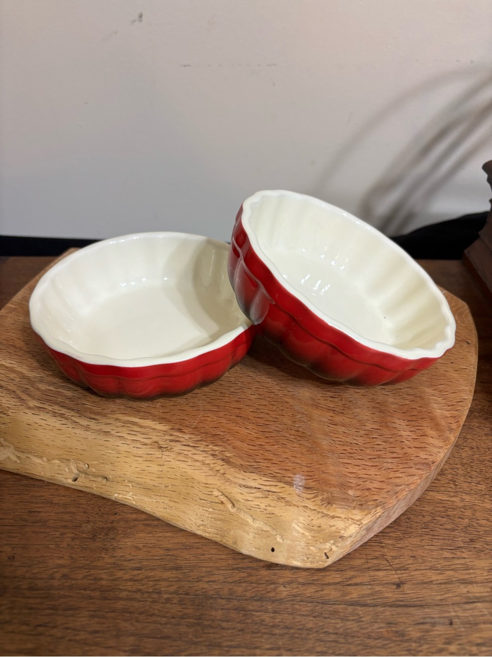 Rocq Parisian Patisserie Red Scalloped Ceramic Ramekins Baking Dishes Set of 2